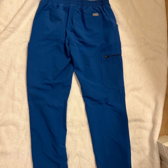 Figs Yola Skinny Scrub Pant - Picture 2 of 5